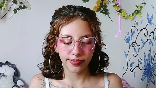 zoe_ch_'s cam snapshot