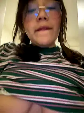 NamiNae live sex cam