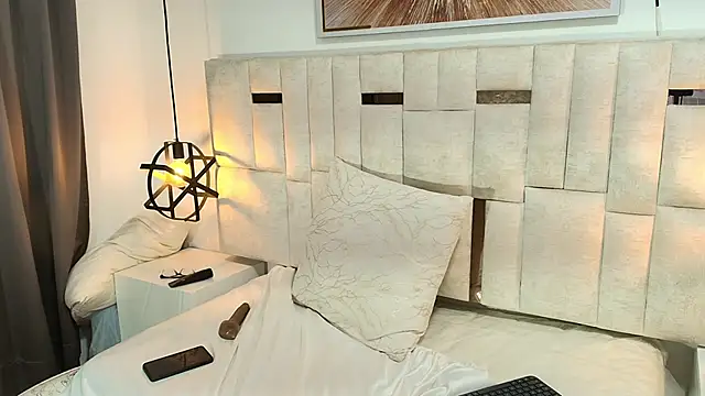 Sara_BigAss-'s cam snapshot