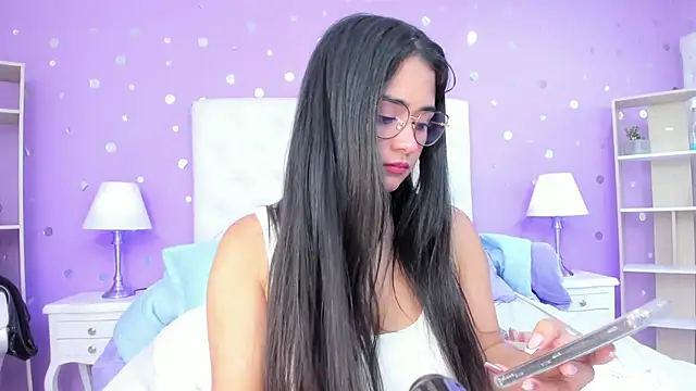 scarlette_15_'s cam snapshot