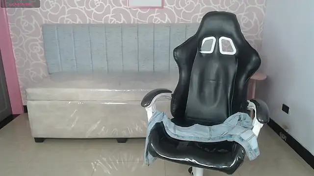 Vivi_rosse_ch's cam snapshot