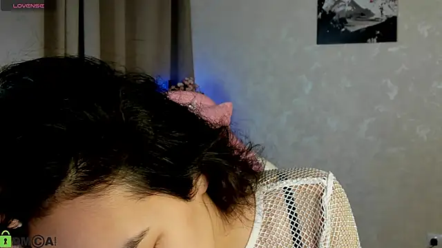 FlirtyAura's cam snapshot