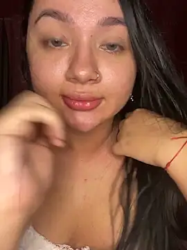 QueenYumi live sex cam