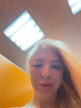 NewLale's cam snapshot