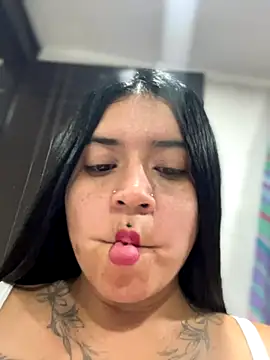 Devilsweet17's cam snapshot