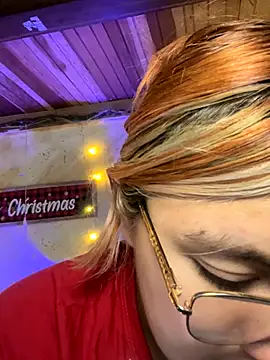 Sophia_Weest99's cam snapshot