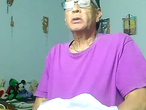 dirtysluttyfist live sex cam