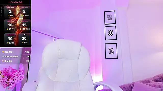 miavegas1's cam snapshot