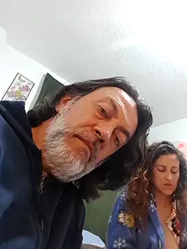 jeans_and_emma's cam snapshot