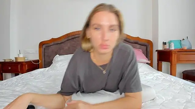 SofiClimbing's cam snapshot