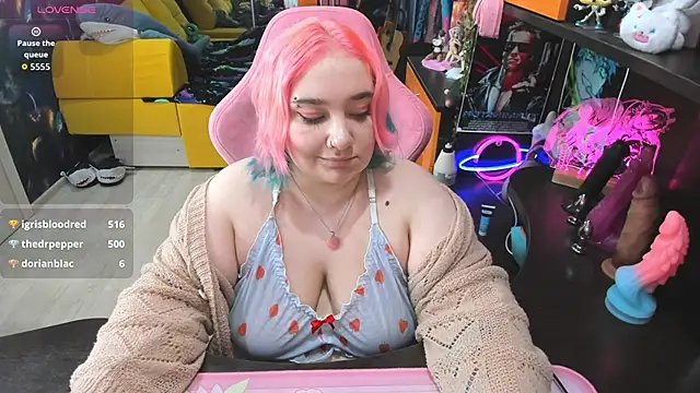 Softie_Sofy live sex cam