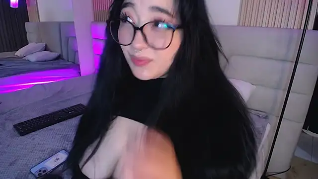 Miss_Loise's cam snapshot