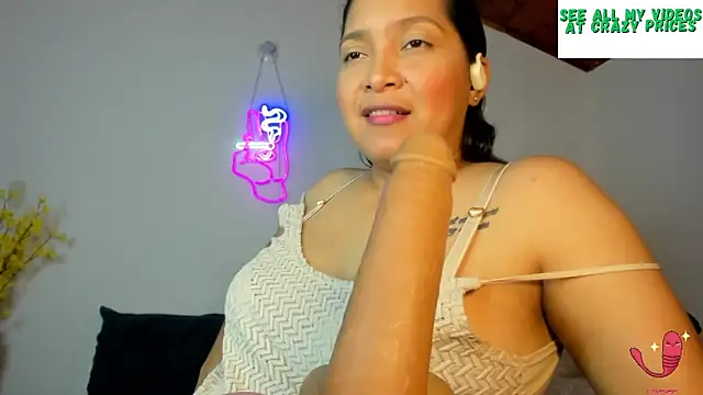 im_karoline's cam snapshot