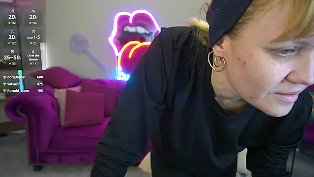 BellaLaPetit's cam snapshot