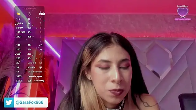 Sara_Foxx1's cam snapshot