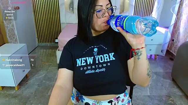 martinna_tay's cam snapshot