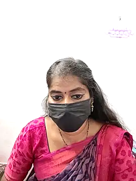 tamil_Sigappu_Roja's cam snapshot