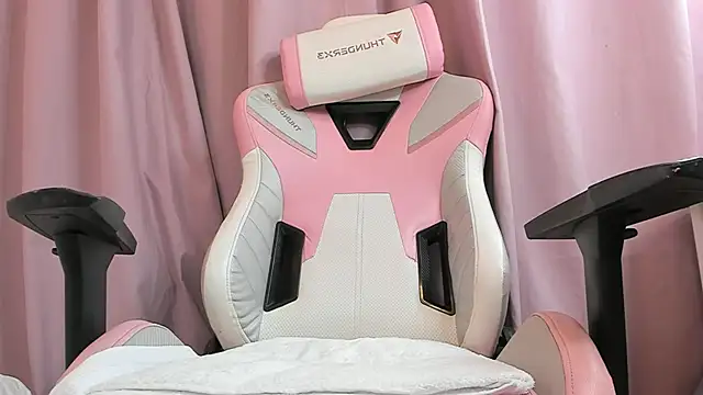 Leri_Dells's cam snapshot