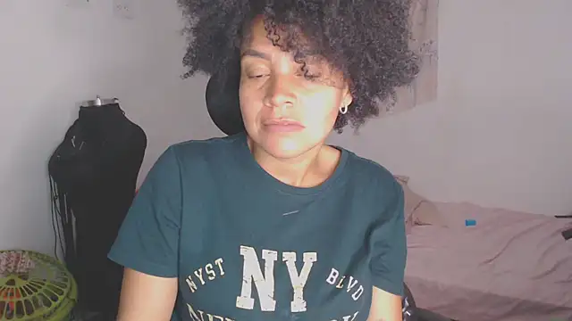 shayna_cute's cam snapshot