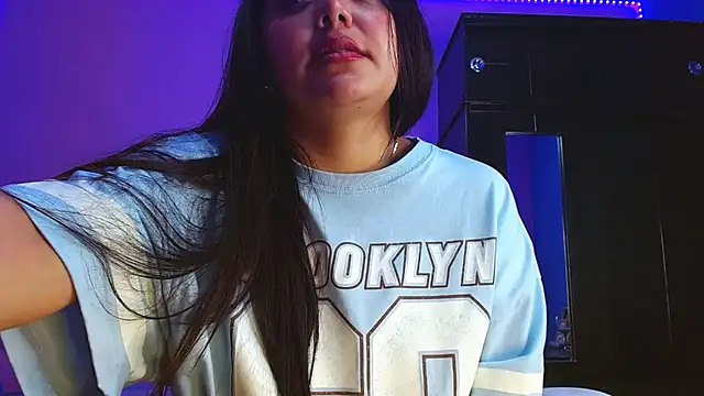 Isa-Jones live sex cam