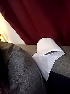 ElaRuil69 live sex cam