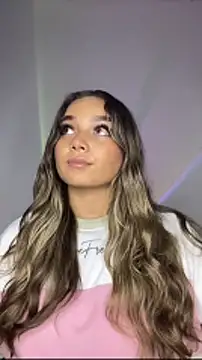 AnnyLopezzz_'s cam snapshot