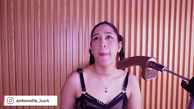 Antonella_cutee live sex cam