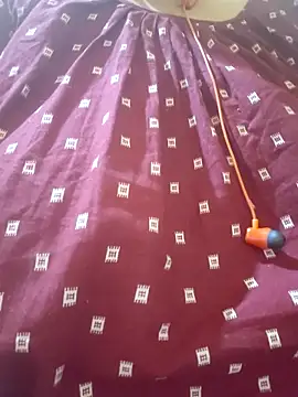 Lizza_boudi live sex cam