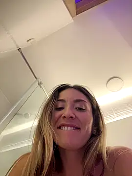 Mariana_gom's cam snapshot