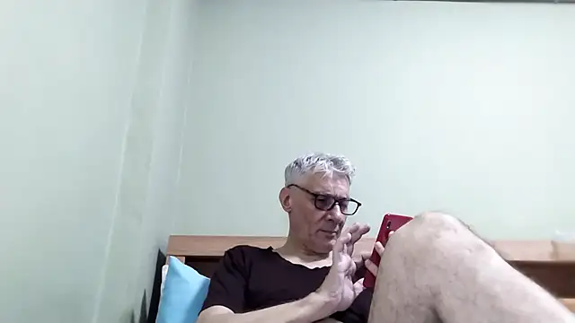 BIGUNCUTHARDCOCK's cam snapshot