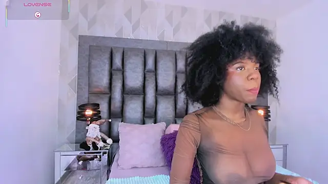 AmiraMorgan's cam snapshot