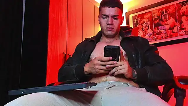 ALPHA_DOMINUS_'s cam snapshot