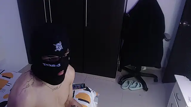 Noah_and_kim69's cam snapshot