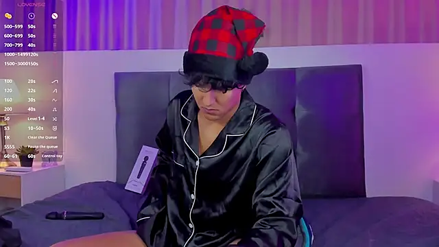 Leo_Savage_'s cam snapshot