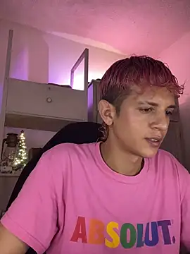 tylernova's cam snapshot