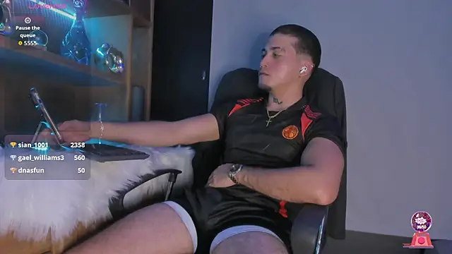 Gael_williams1's cam snapshot