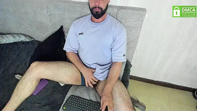 Luke_Diaz7's cam snapshot