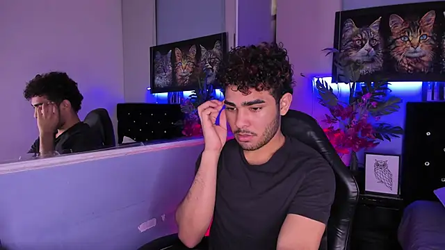 LucasCarterr_'s cam snapshot