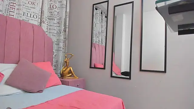 Sofia_summers live sex cam