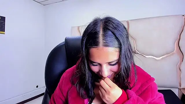 ScarletDoll's cam snapshot