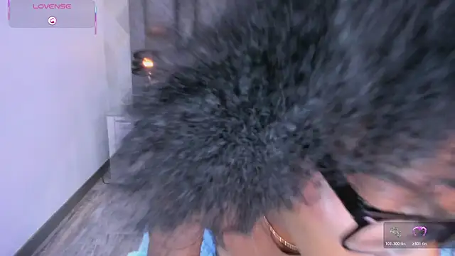 AmiraMorgan's cam snapshot