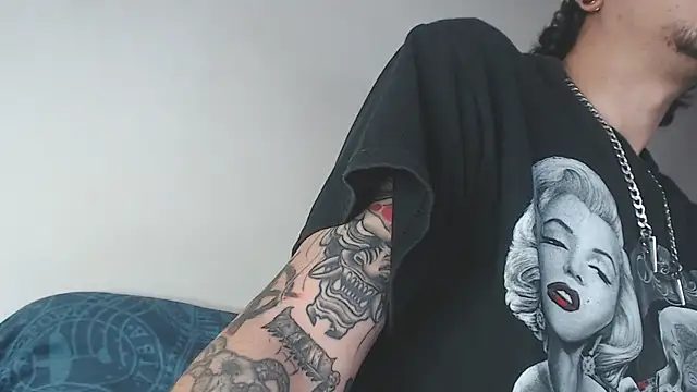 AndyBetti live sex cam