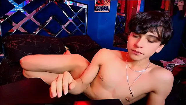 Luke_Howland live sex cam