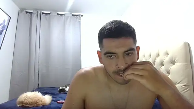 Himoreno25 live sex cam