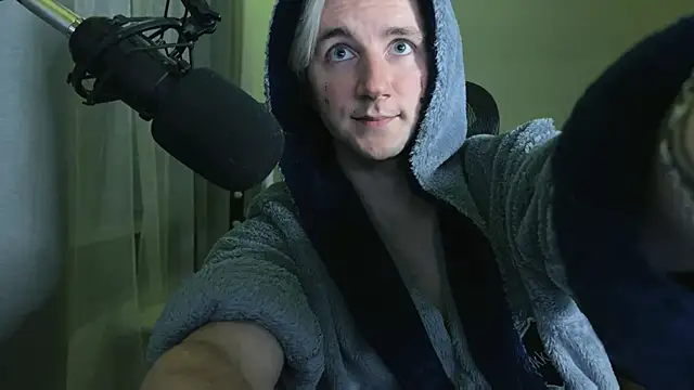 Elvin_Vaenight's cam snapshot