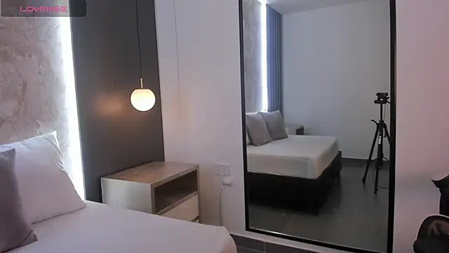 cloee20_'s cam snapshot