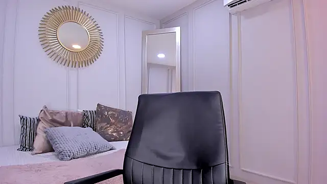 CharlotteBrownn_'s cam snapshot