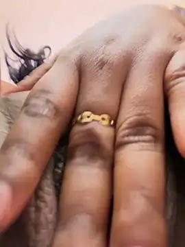 MIAROGGERSS's cam snapshot