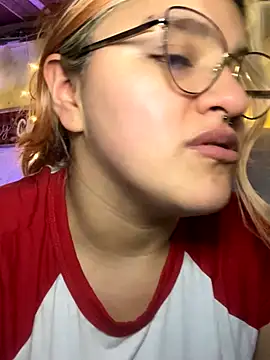 Sophia_Weest99's cam snapshot