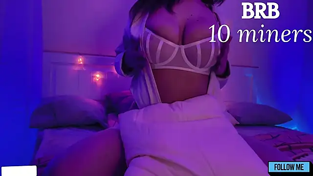 Emily_Gin's cam snapshot